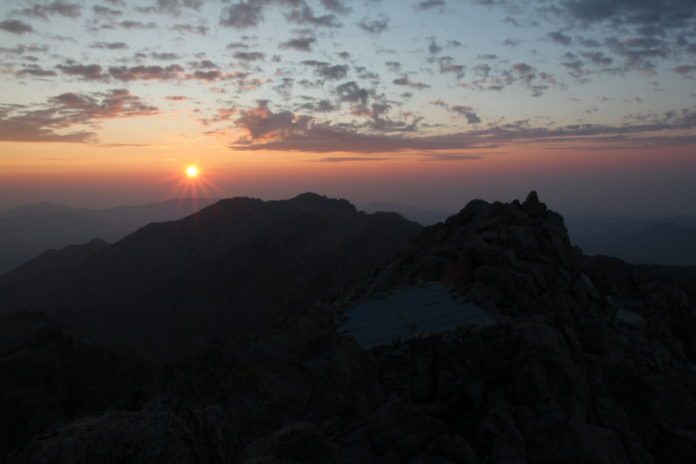 Sonnenaufgang auf dem Monte Rotondo Sonnenaufgang auf dem Monte Rotondo